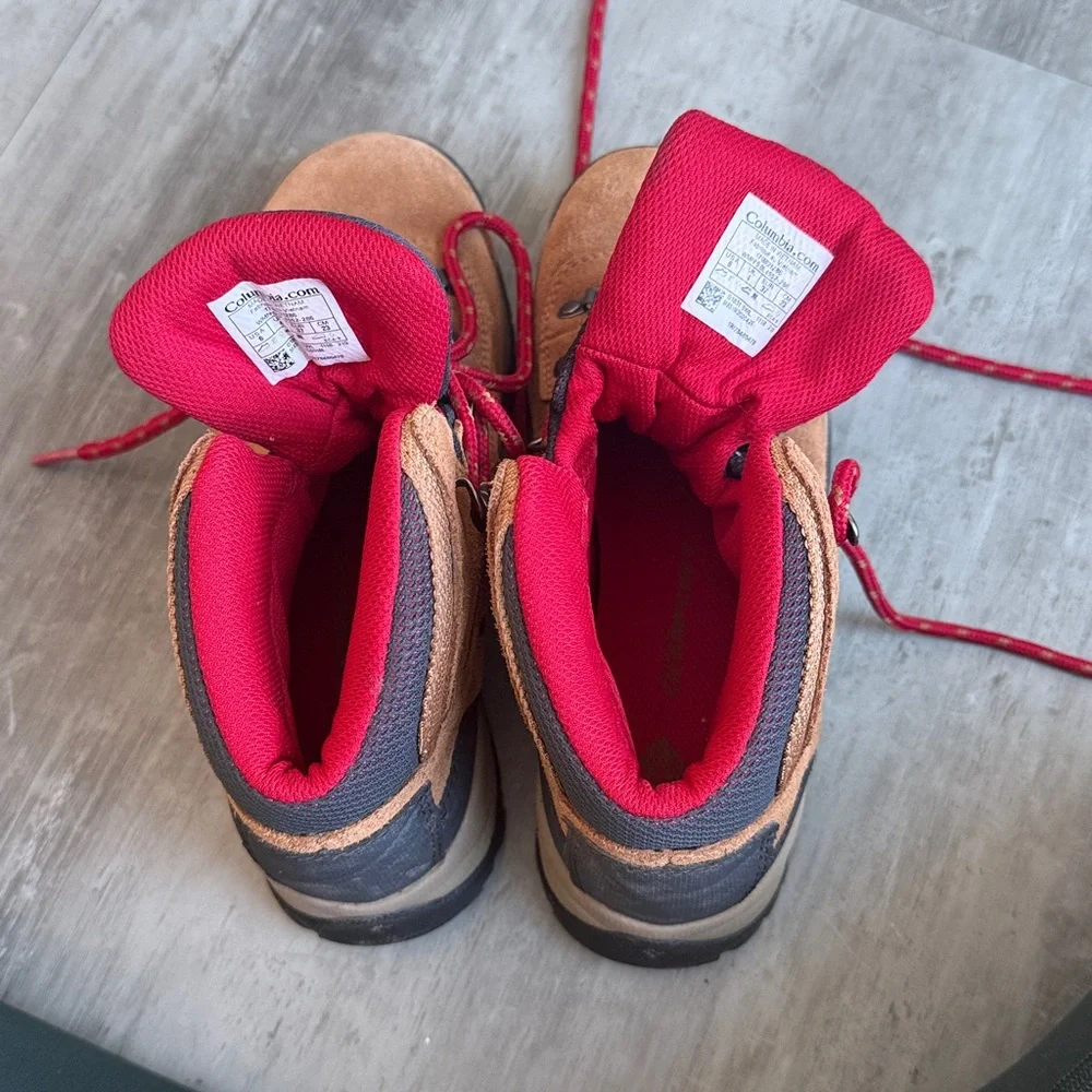 Columbia Hiking Boots - Picture 5 of 6